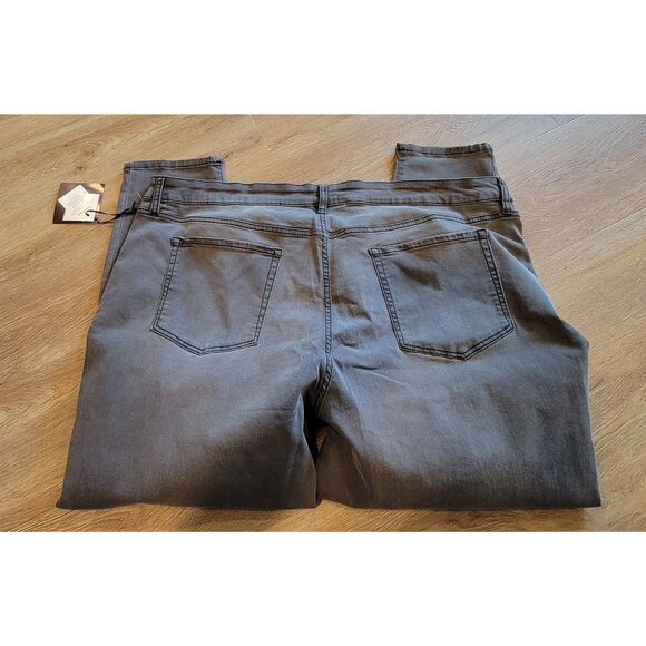 Draft ListingAva Vic plus size 26 nwt denim jeans distressed women's - Picture 6 of 10